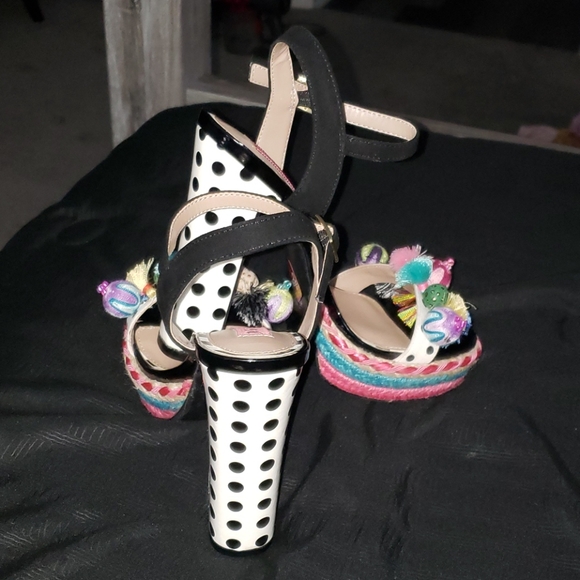 Betsy Johnson - Picture 4 of 4